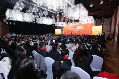 铿锵无力的声音喊出各自方针